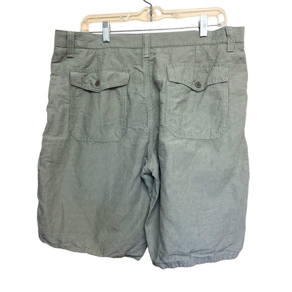 John Varvatos Star USA Linen Cotton Striped Shorts - Picture 2 of 5